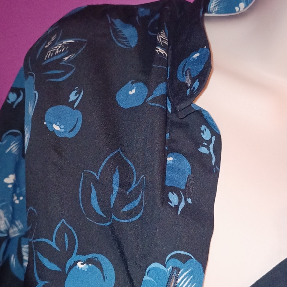 Jason Maxwell Outerwear Collection Top Tunic Blue/Floral - Large - Picture 2 of 4